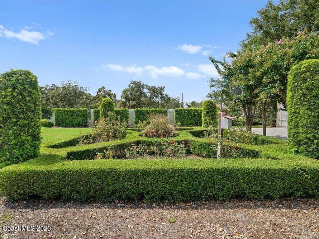 3380 N Riverside Drive, Indialantic, FL 32903