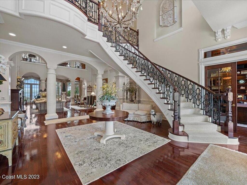3380 N Riverside Drive, Indialantic, FL 32903