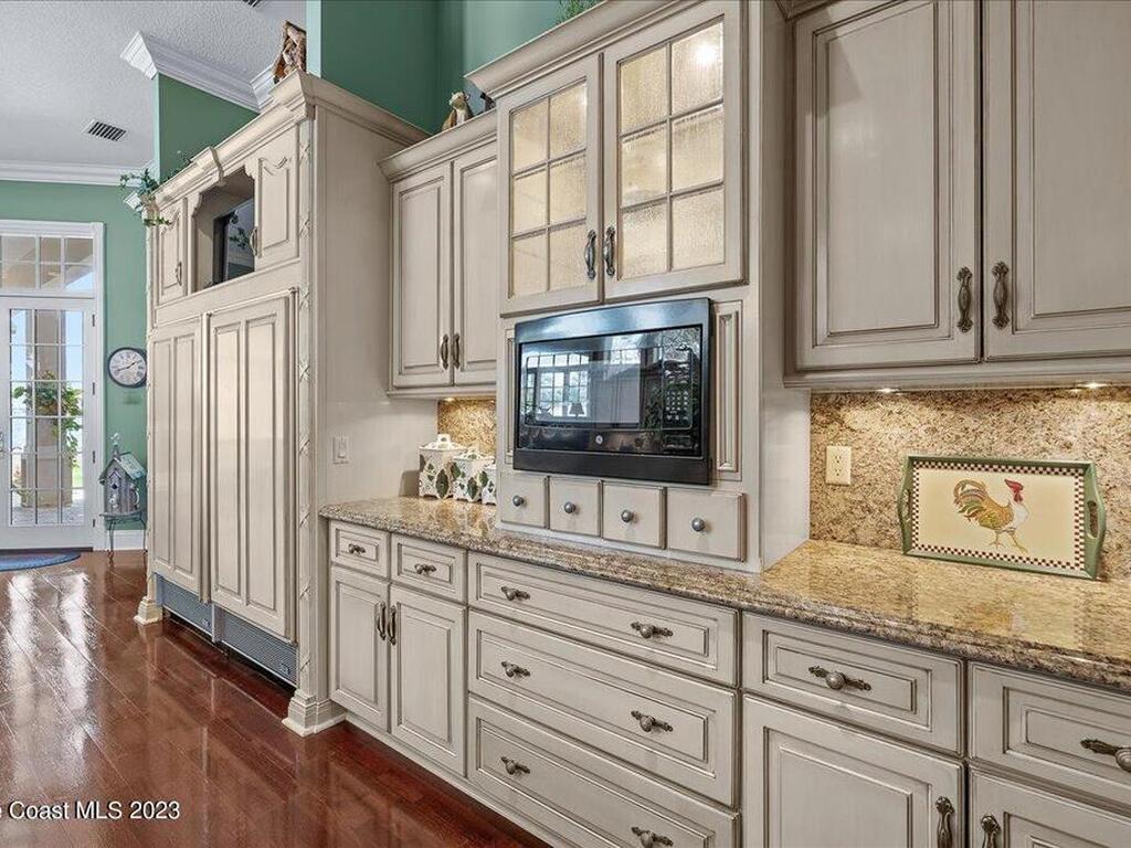 3380 N Riverside Drive, Indialantic, FL 32903