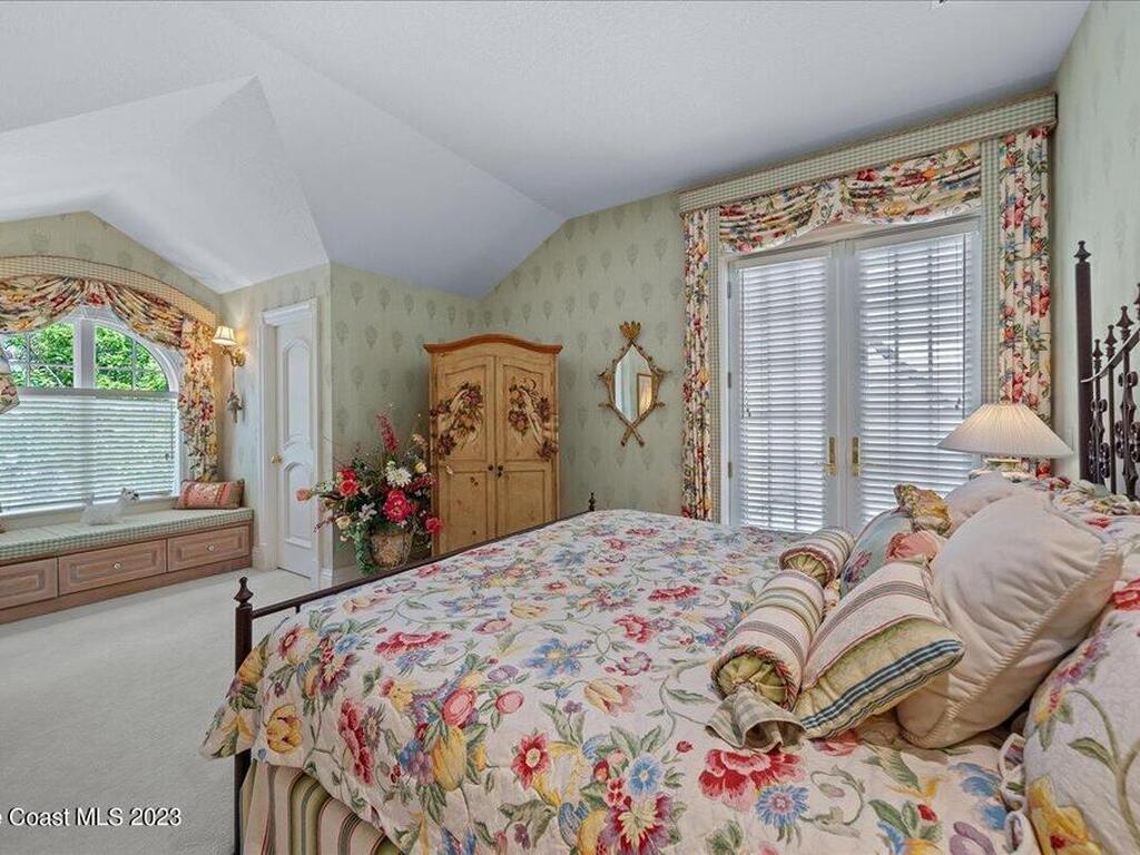 3380 N Riverside Drive, Indialantic, FL 32903