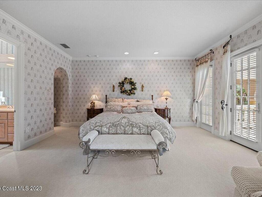 3380 N Riverside Drive, Indialantic, FL 32903