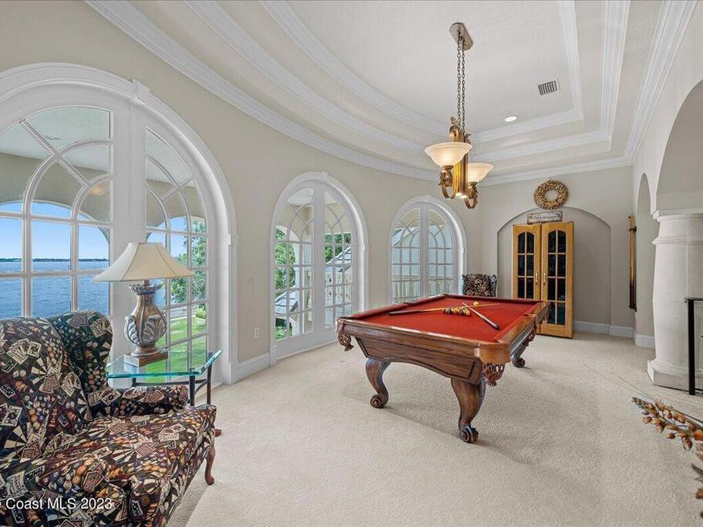 3380 N Riverside Drive, Indialantic, FL 32903