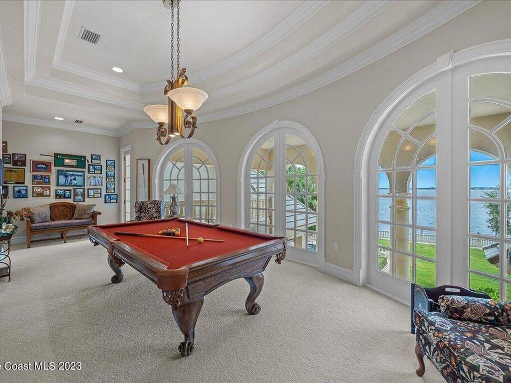 3380 N Riverside Drive, Indialantic, FL 32903