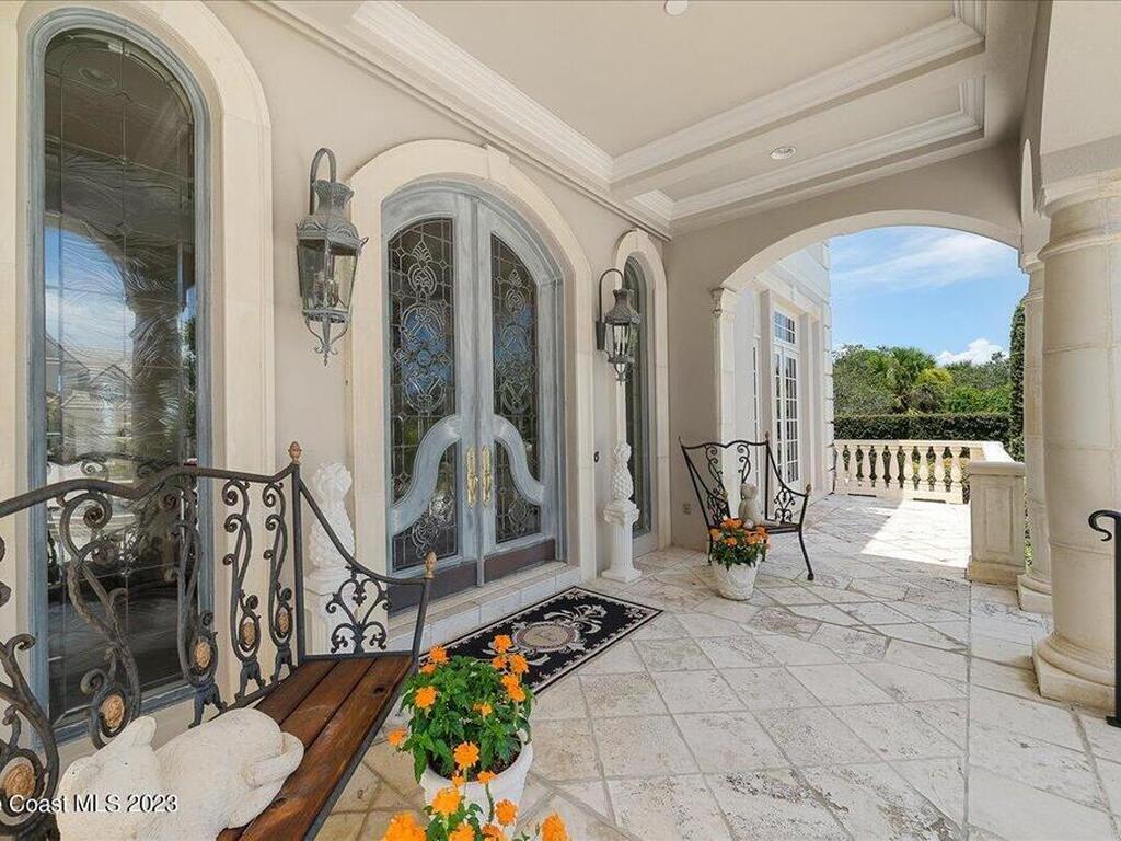 3380 N Riverside Drive, Indialantic, FL 32903