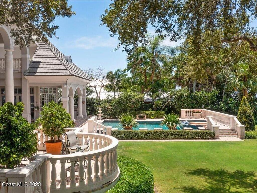 3380 N Riverside Drive, Indialantic, FL 32903