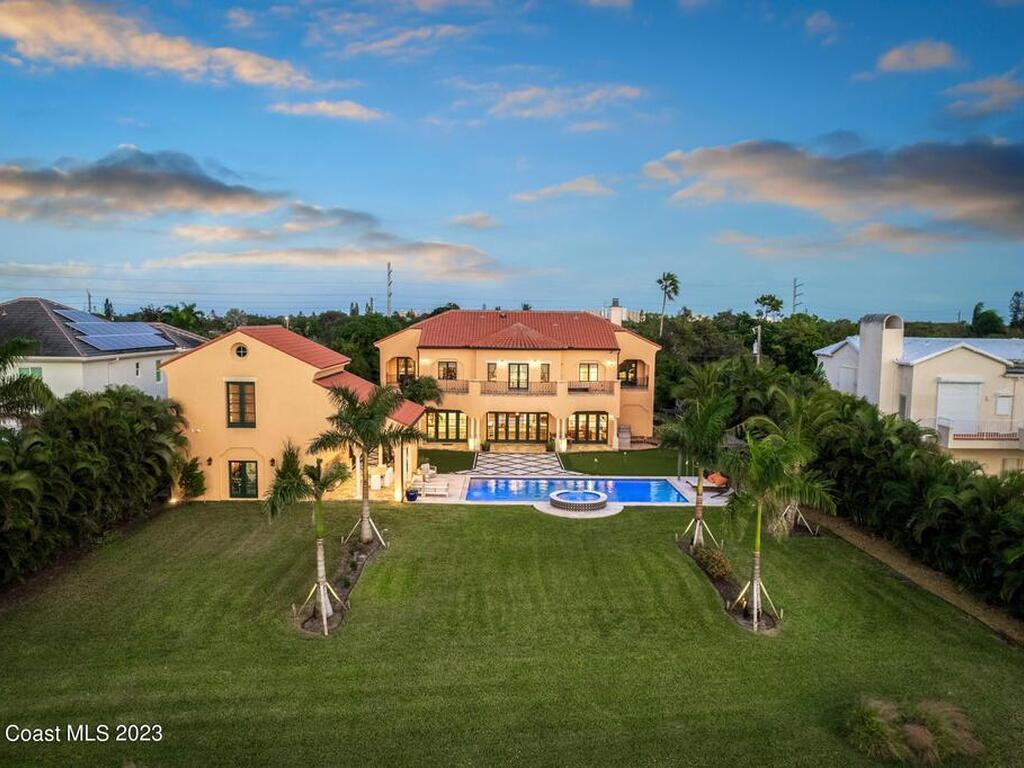 2142 N Riverside Drive, Indialantic, FL 32903