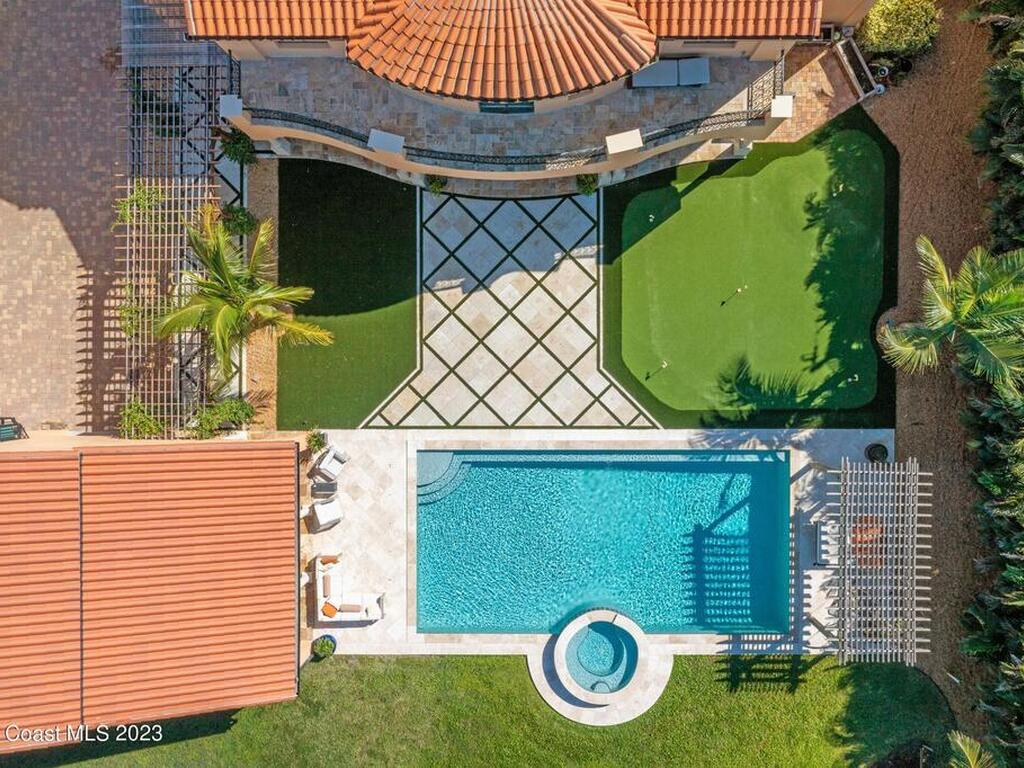 2142 N Riverside Drive, Indialantic, FL 32903