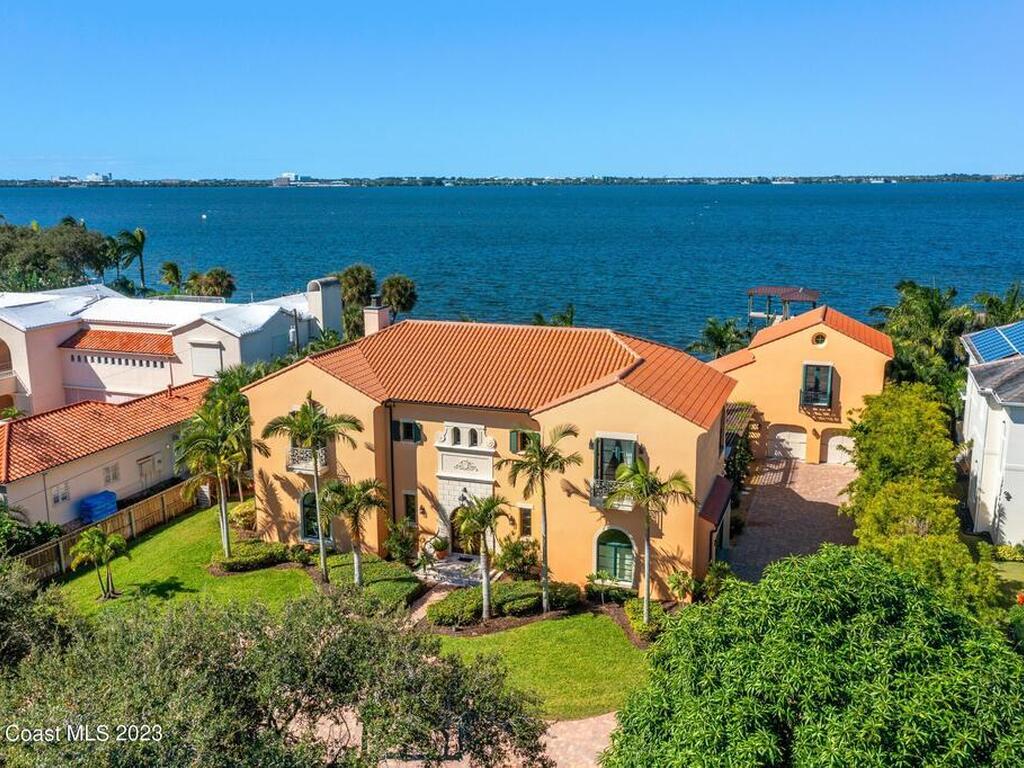 2142 N Riverside Drive, Indialantic, FL 32903