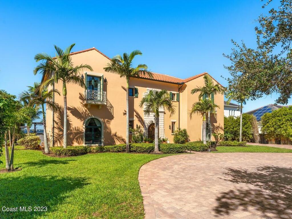 2142 N Riverside Drive, Indialantic, FL 32903