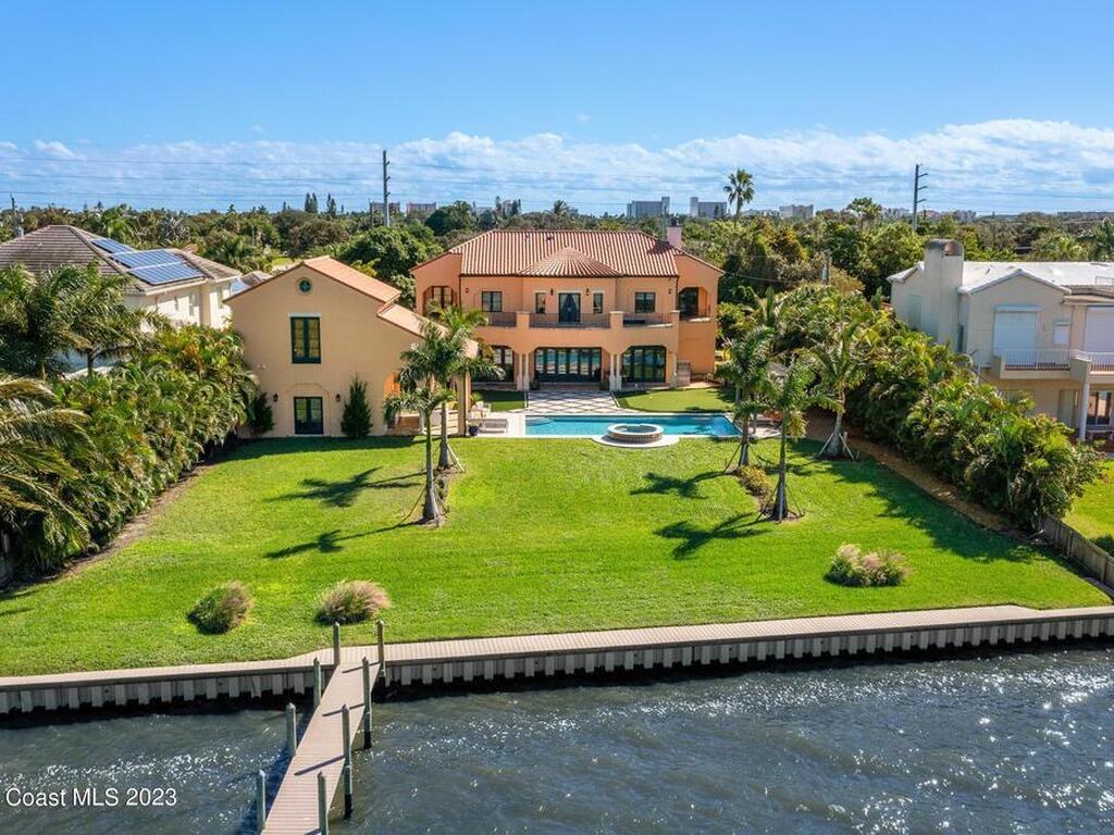 2142 N Riverside Drive, Indialantic, FL 32903