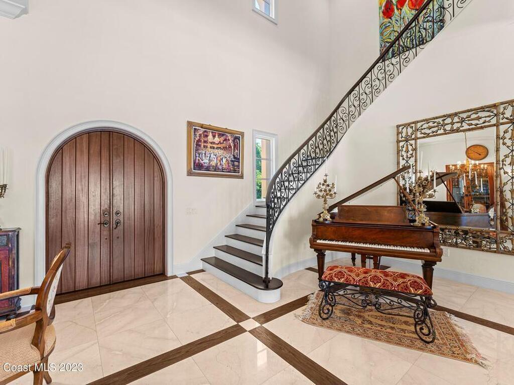 2142 N Riverside Drive, Indialantic, FL 32903
