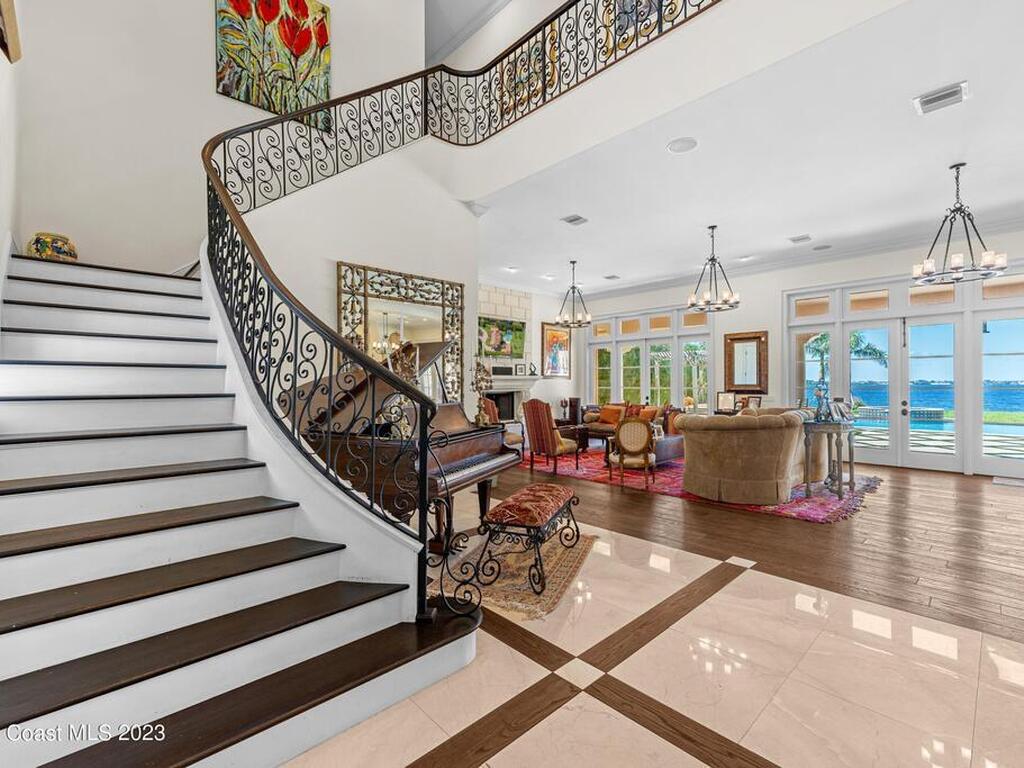 2142 N Riverside Drive, Indialantic, FL 32903