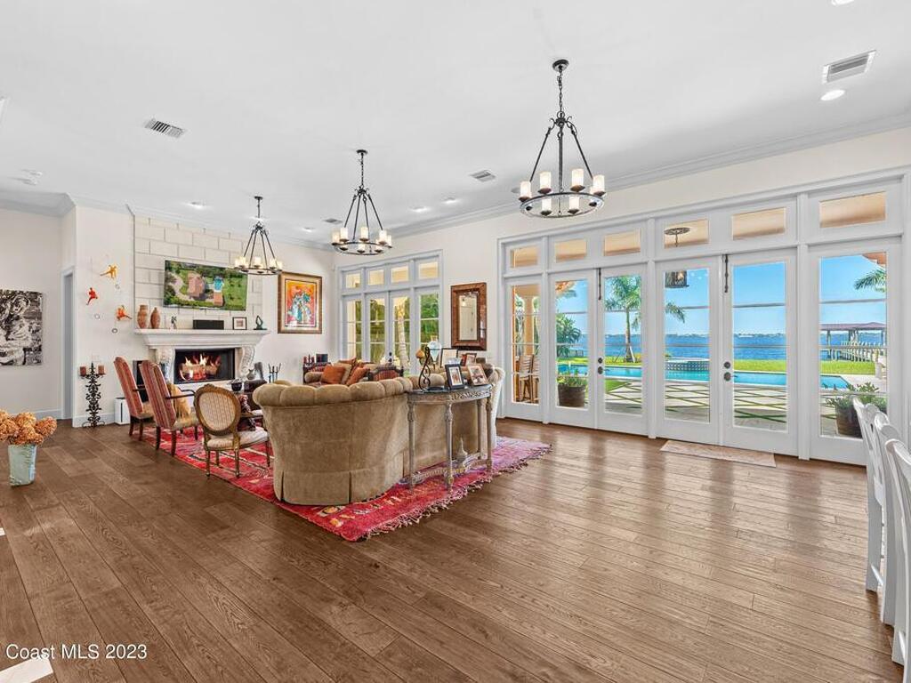 2142 N Riverside Drive, Indialantic, FL 32903