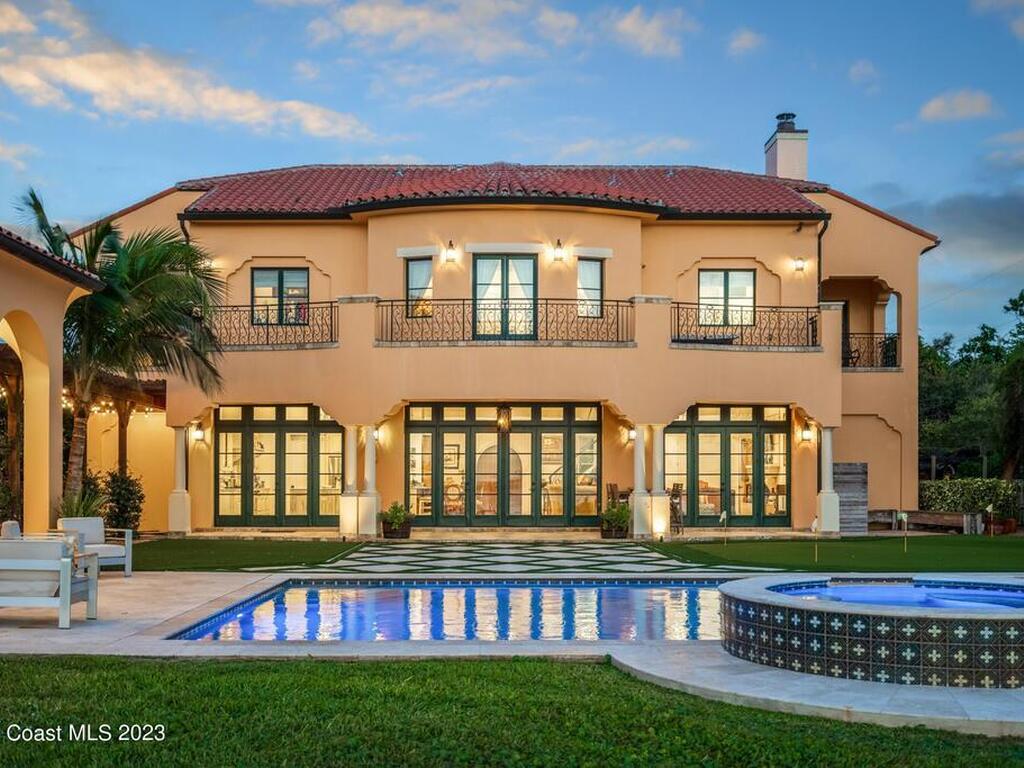 2142 N Riverside Drive, Indialantic, FL 32903