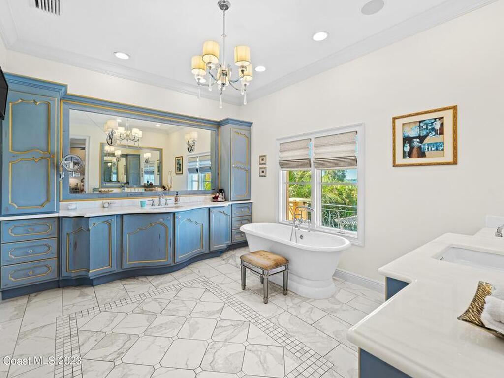 2142 N Riverside Drive, Indialantic, FL 32903