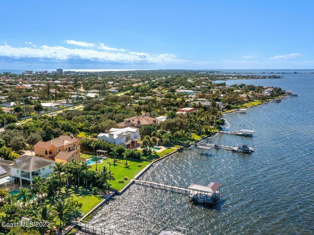 2142 N Riverside Drive, Indialantic, FL 32903