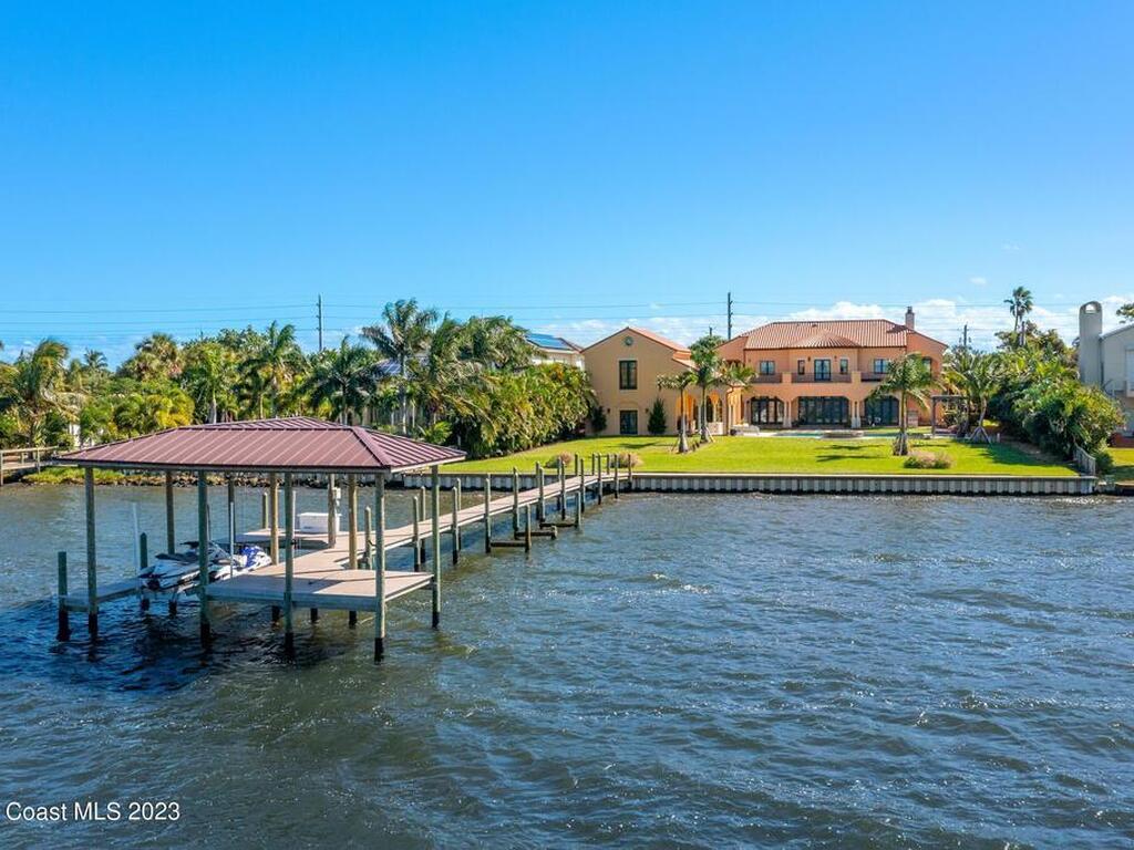 2142 N Riverside Drive, Indialantic, FL 32903