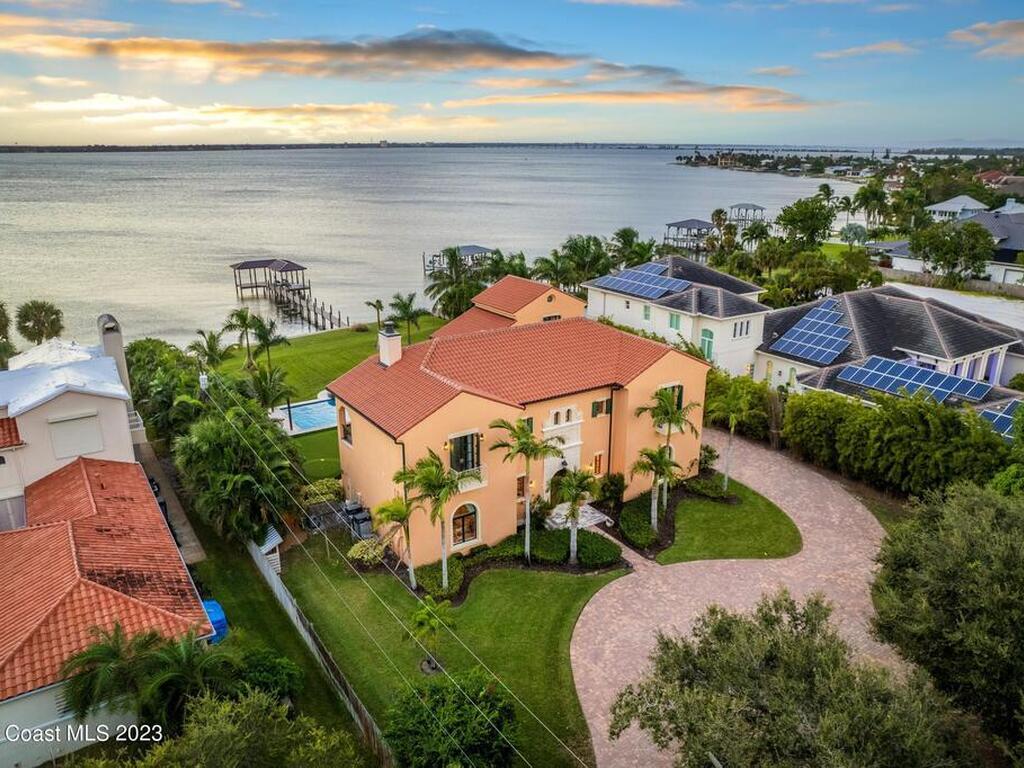 2142 N Riverside Drive, Indialantic, FL 32903