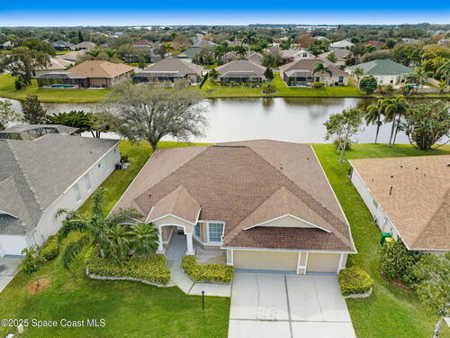 2102 Woodfield Circle