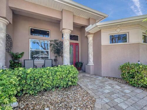 2242 Woodfield Circle