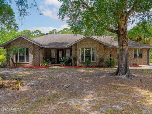 2190 Winston Drive