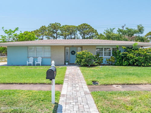 290 S Robert Way