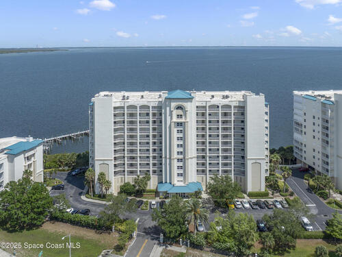 3 Indian River Avenue