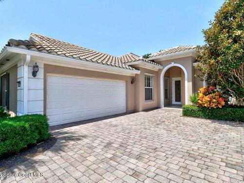 5209 Eleuthra Circle