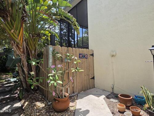 8714 Jasmine Court
