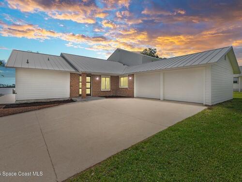 9670 Riverview Drive