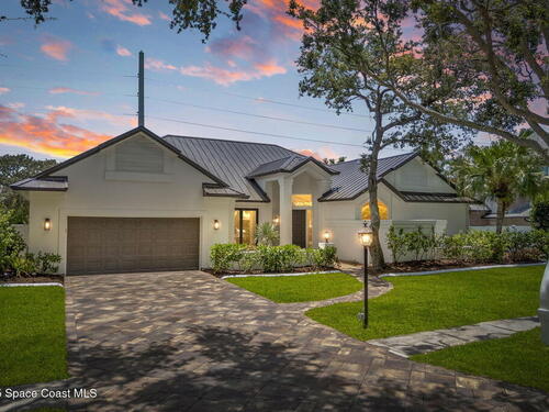 881 Peregrine Drive