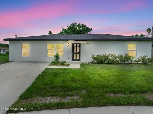 845 Kenilworth Court