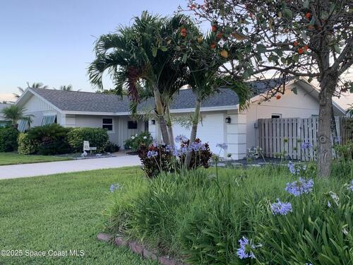 658 Hibiscus Drive