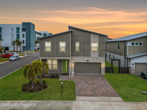 475 Strand Drive