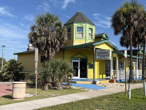 142 N Atlantic Avenue