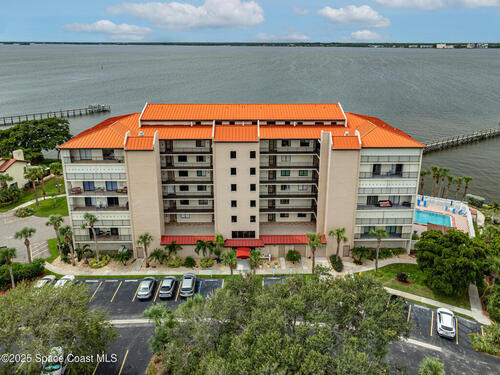 3220 River Villa Way