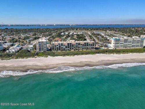 995 N Highway A1a