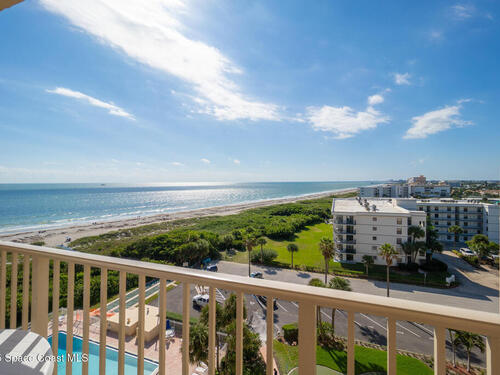 7520 Ridgewood Avenue