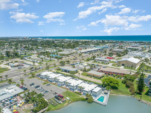 390 W Cocoa Beach Causeway