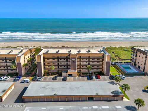 8498 Ridgewood Avenue