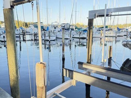 911 N Harbor City Boulevard