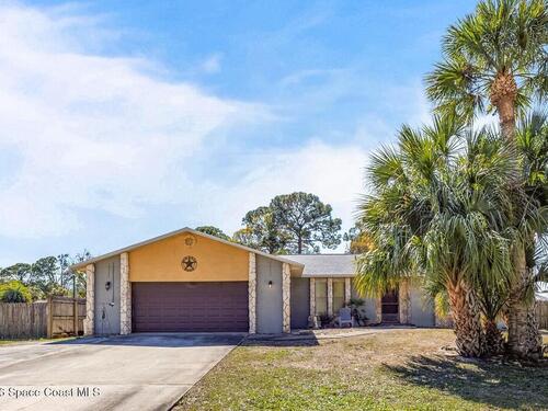 4651 N Friday Circle