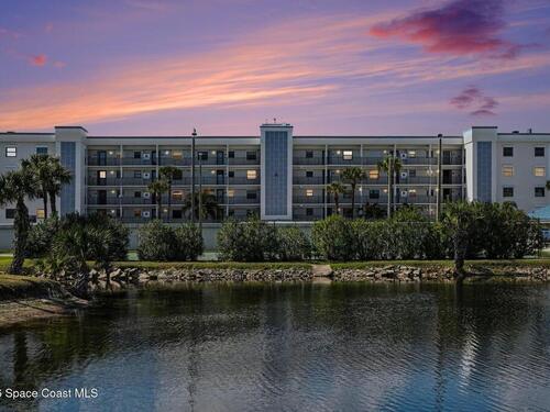 3165 N Atlantic Avenue