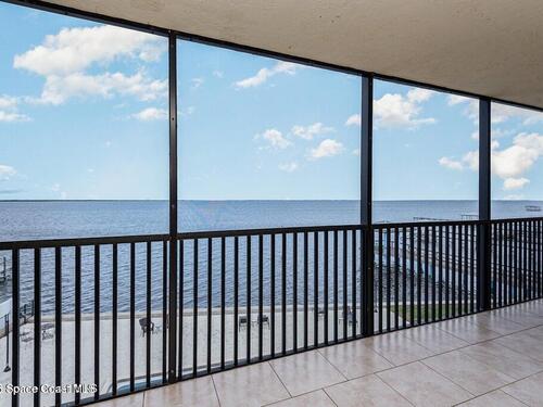 525 Indian River Avenue