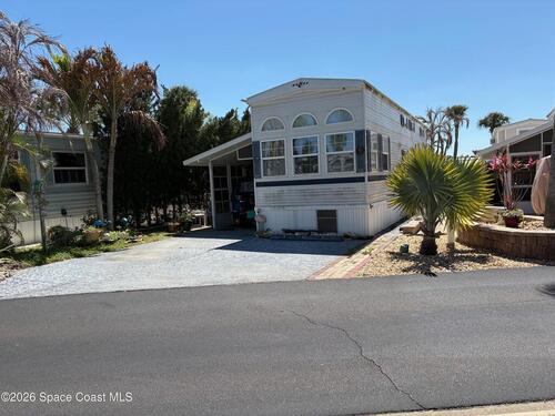 325 Horizon Lane