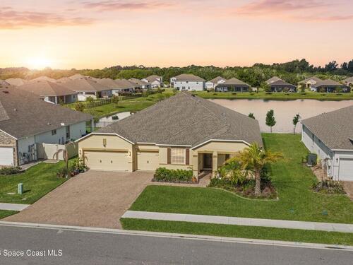 6185 Moonrise Drive
