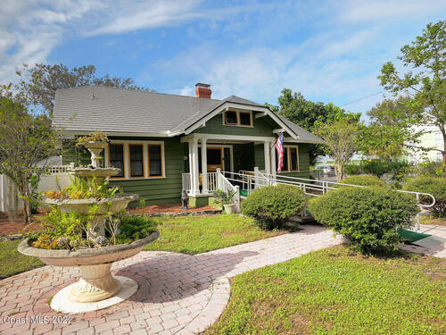 1296 Highland Avenue