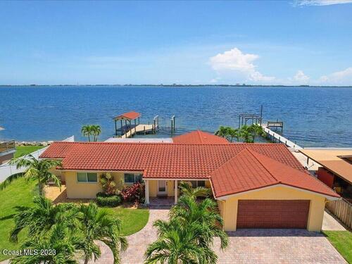 1110 S Banana River Drive