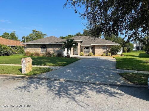 1035 Oak Tree Place