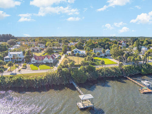 711 N Indian River Drive